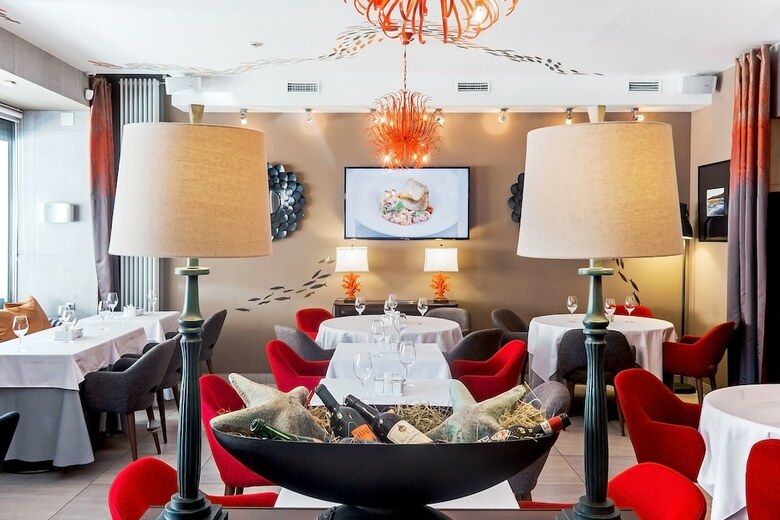 Mary Hotel