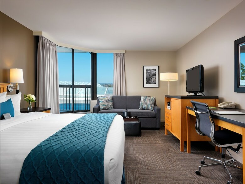 Hotel Inn At Laurel Point