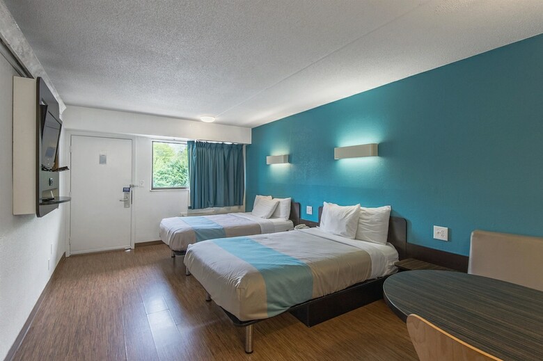 Motel 6 Overland Park, Ks