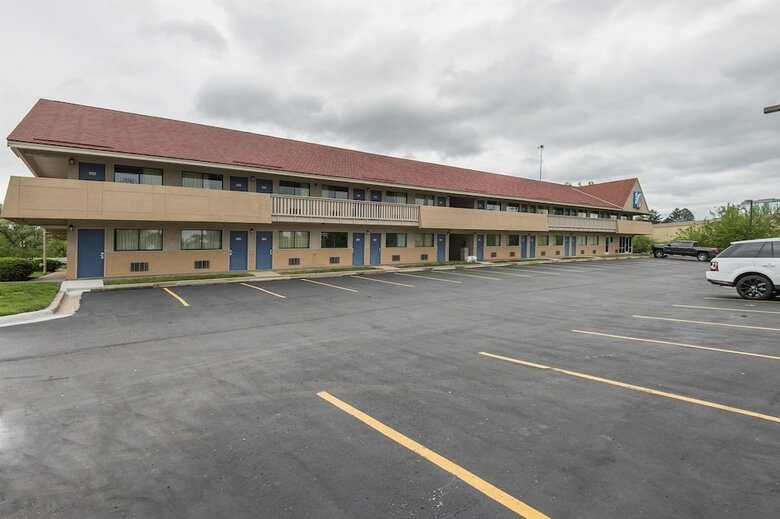 Motel 6 Overland Park, Ks