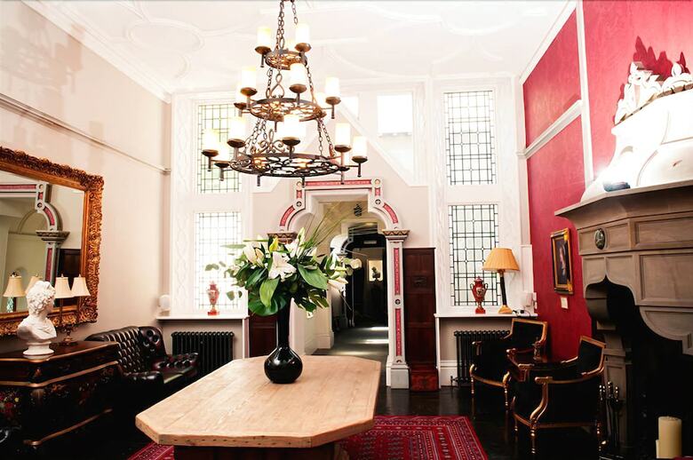 Hotel Ch�teau Rhianfa