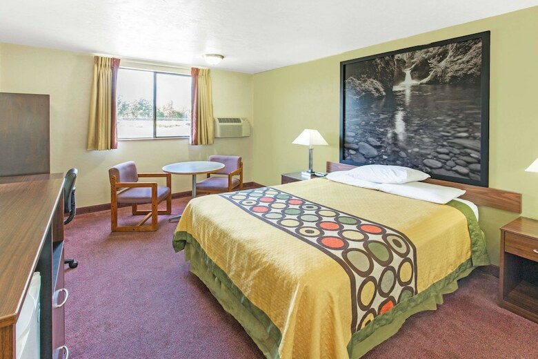 Motel Super 8 By Wyndham Salem