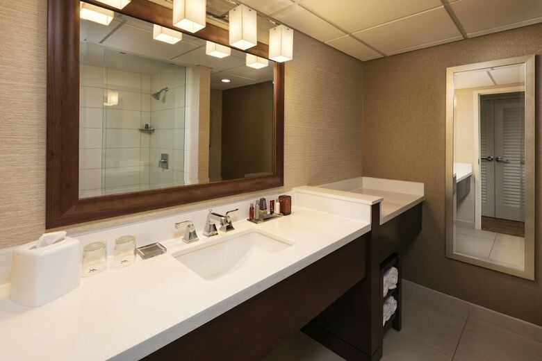 Hotel Minneapolis Marriott Northwest