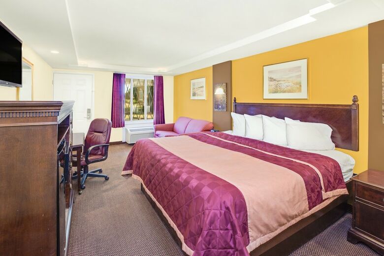 Hotel Apple Tree Inn