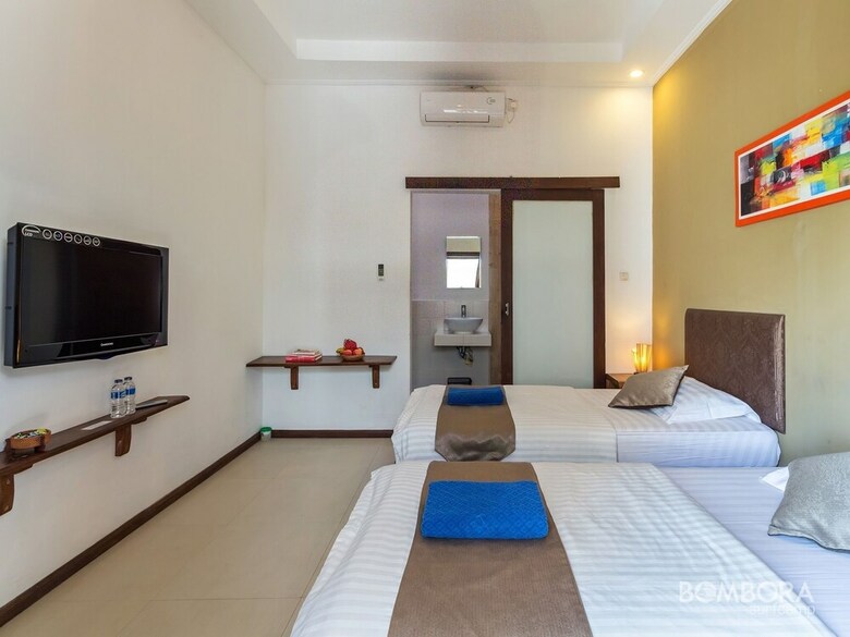 Hotel Bombora Surf Camp