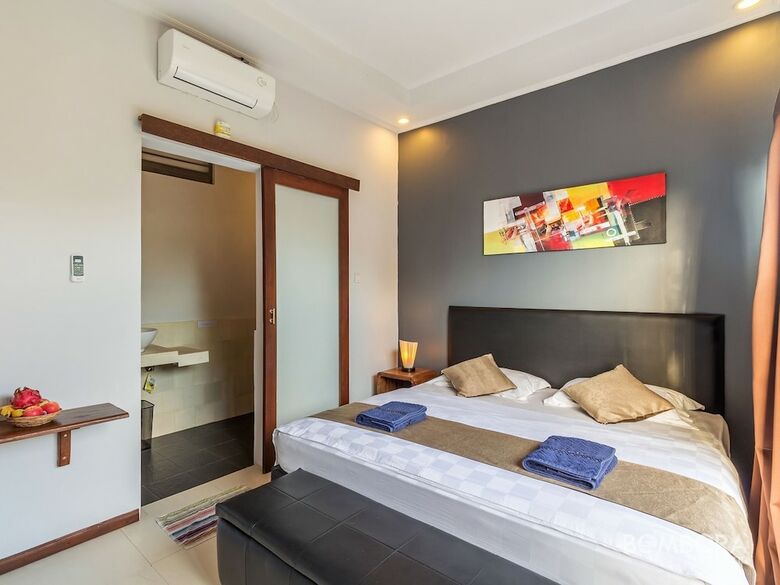 Hotel Bombora Surf Camp