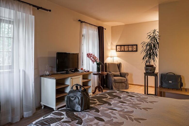 B&B Dvor Tacen