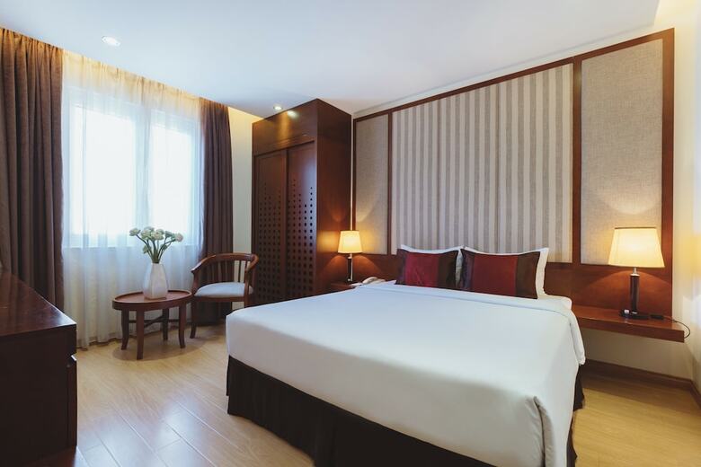 Paragon Saigon Hotel