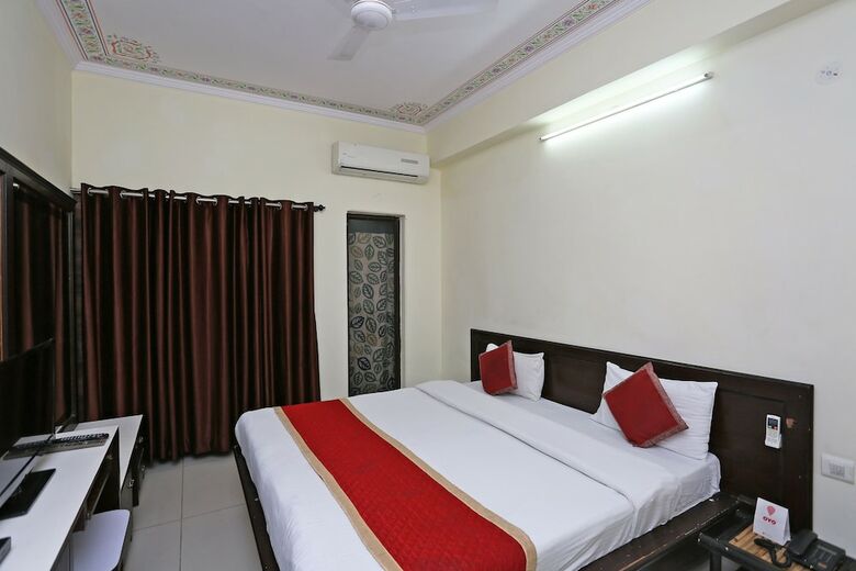 Hotel Arco Palace