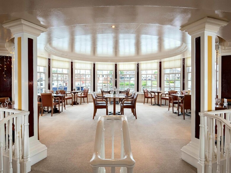 The Mitre Hotel Hampton Court