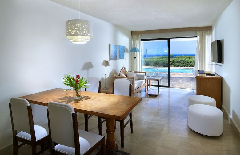St. Nicolas Bay Resort Hotel & Villas