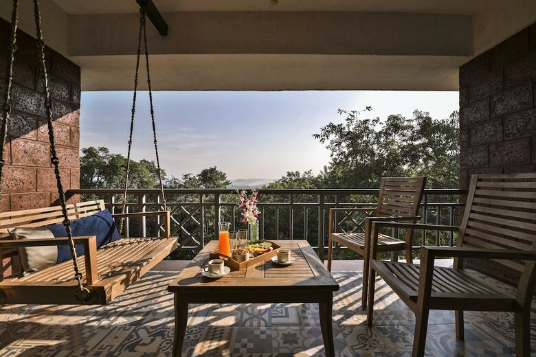 Hotel The Fern Samali Resort