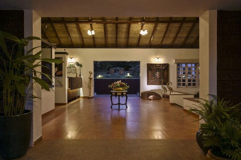 Hotel The Fern Samali Resort