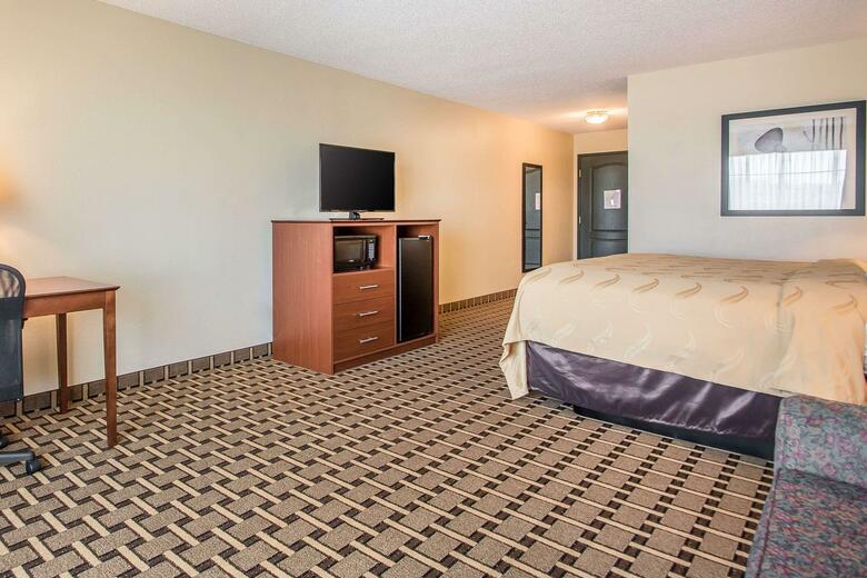 Hotel Quality Inn & Suites