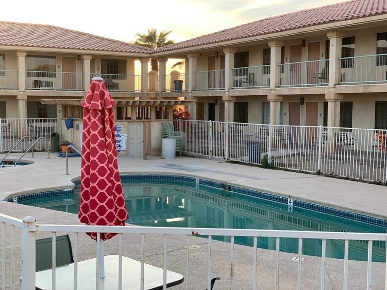 Hotel Calipatria Inn And Suites