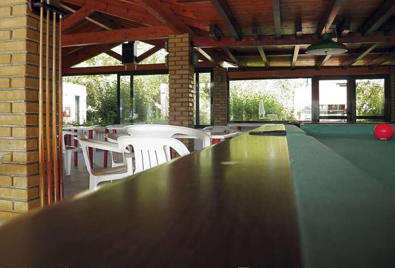 Nireas Studios & Apartments