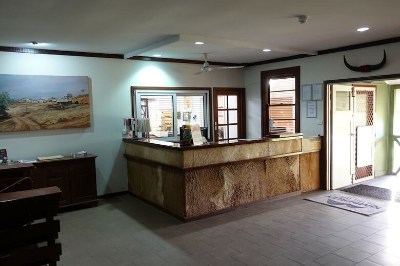 Kimberley Hotel Halls Creek