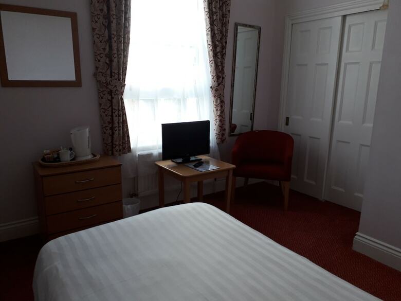 The Cliffden Hotel