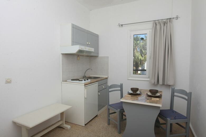 Aparthotel Iraklis Studios & Apartments