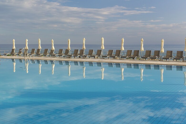 Hotel Louis Grand Glyfada