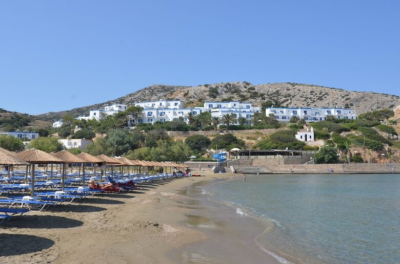 Dolphin Bay Hotel