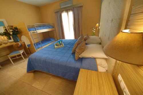 Dolphin Bay Hotel