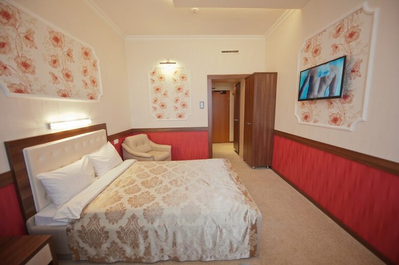 Jolly Alon Hotel