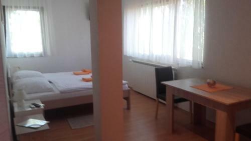 Apartment Pavle?i?