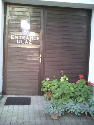 Hostal Rooms Roza