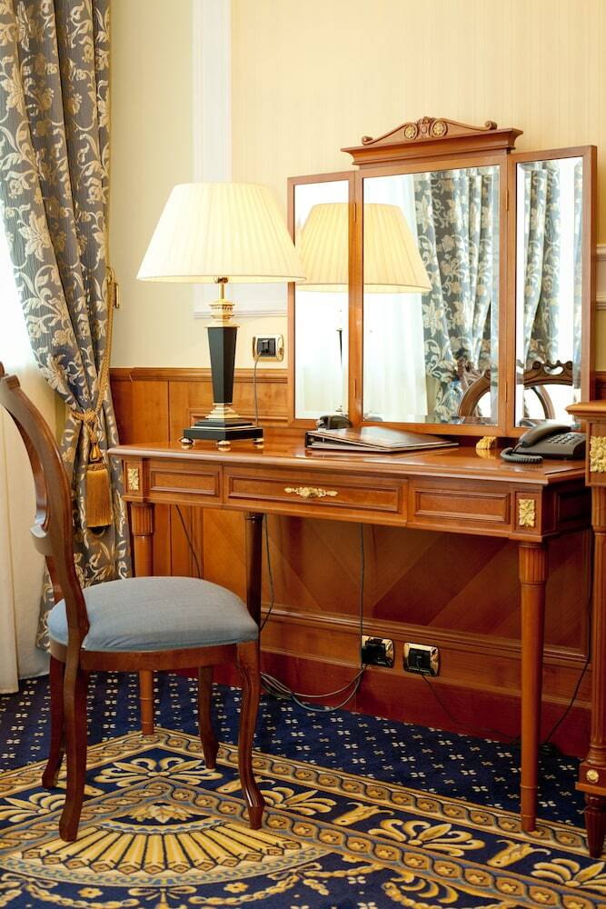 Hotel Business-center Parus