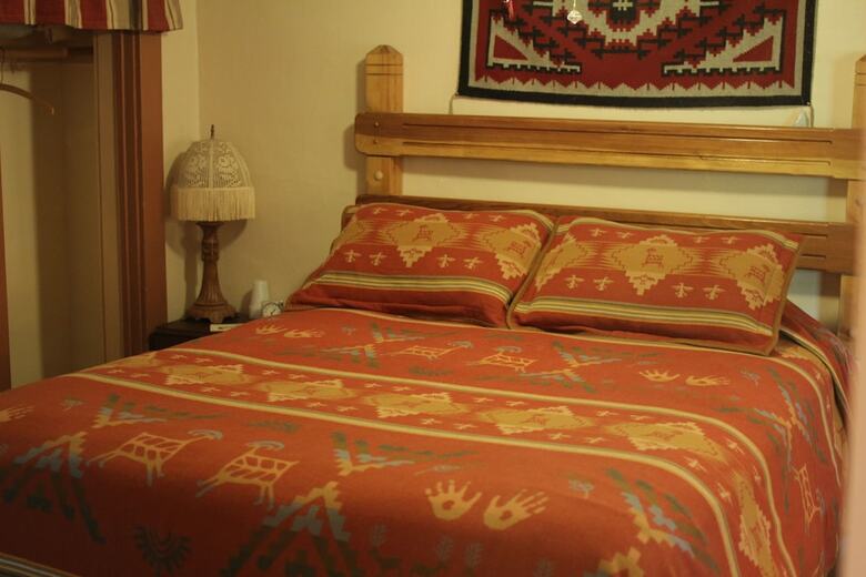 Historic Smith Hotel Bed And Breakfast