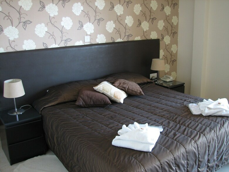 Aparthotel Hill View Restaurant & Apartments