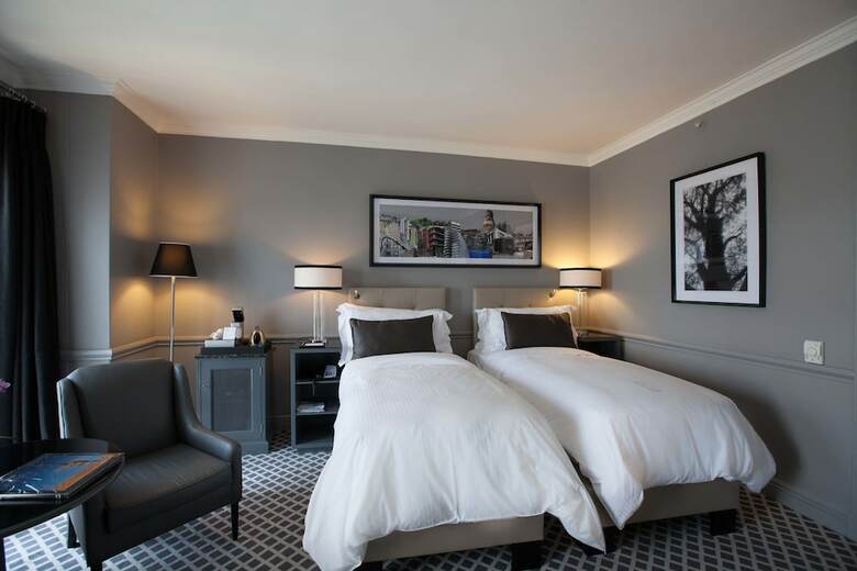 Hotel 54 On Bath
