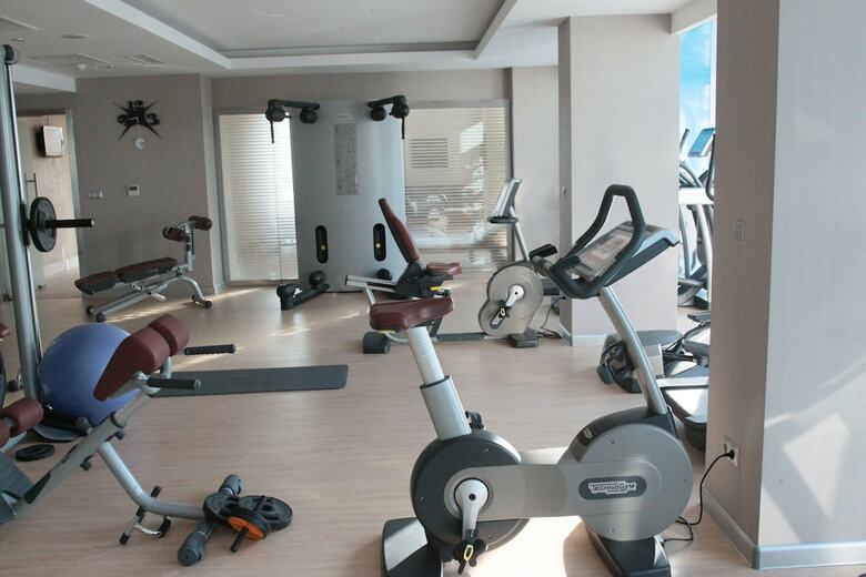 Triumph City Hotel & Residences