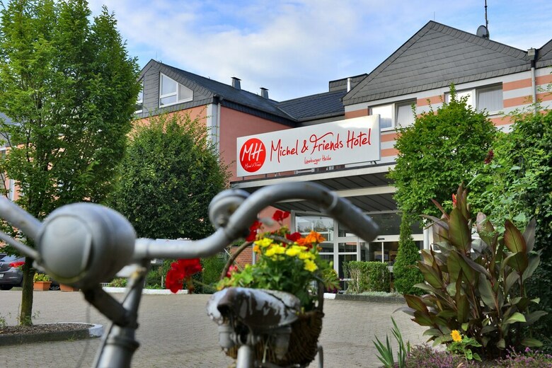 Michel & Friends Hotel L�neburger Heide