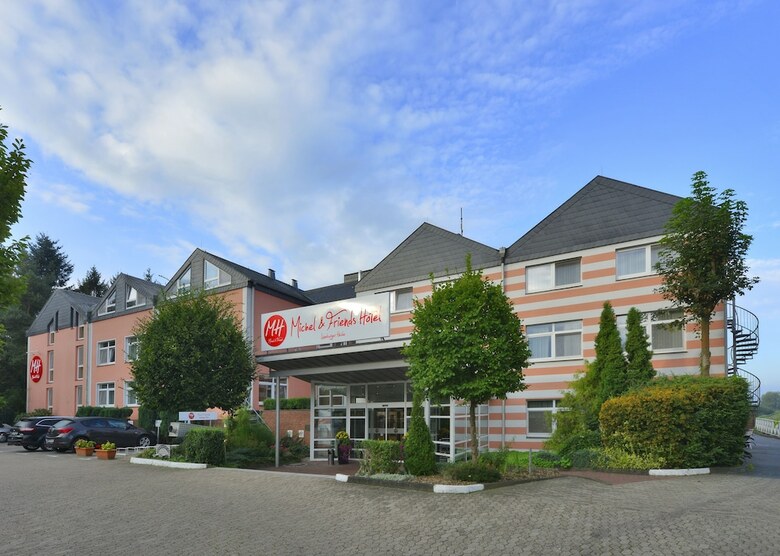 Michel & Friends Hotel L�neburger Heide