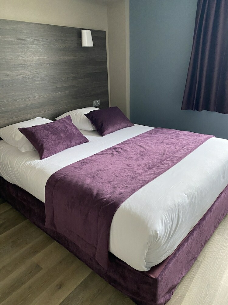Hotel Vesontio (Ex Hotel Oxalys)