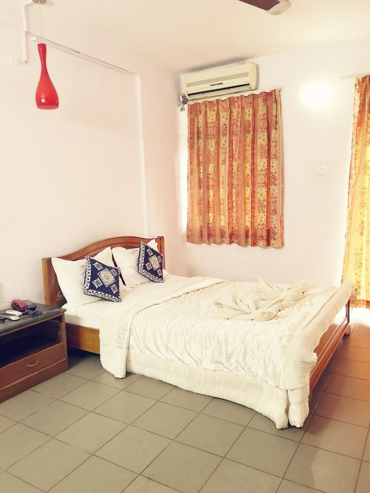 Hotel Falcon Resorts