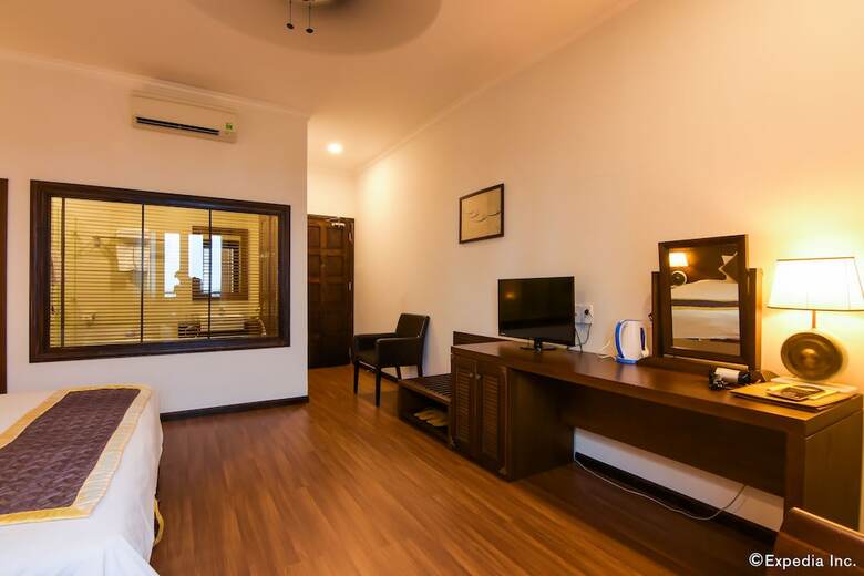 Chu Hotel