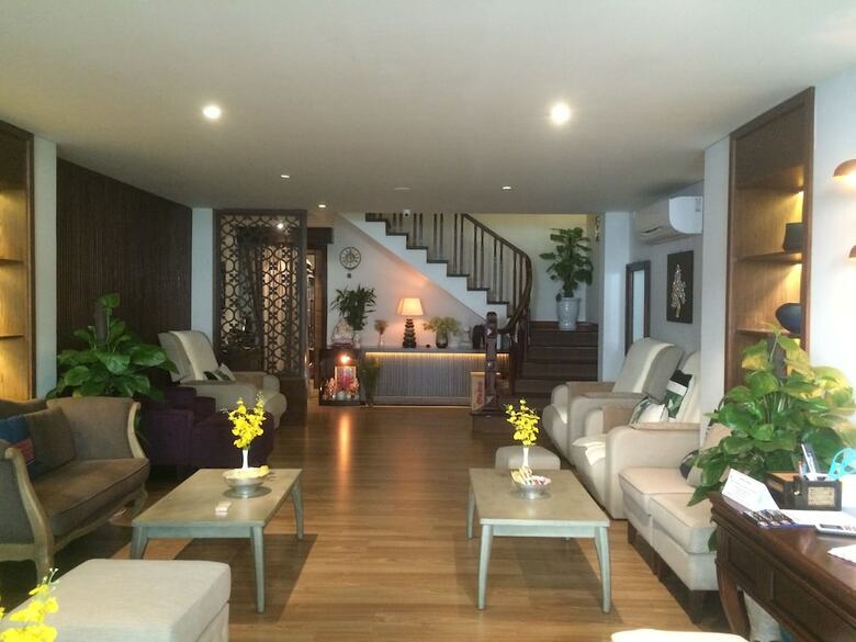 Chu Hotel