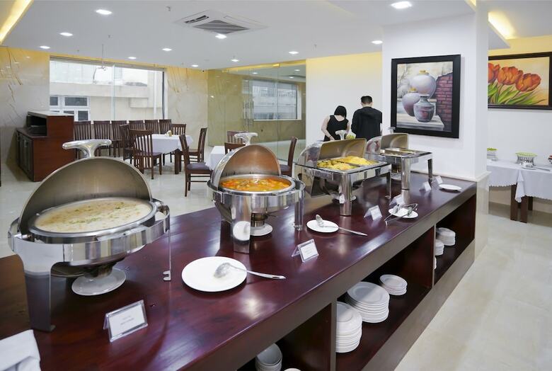 Quoc Cuong Center Hotel