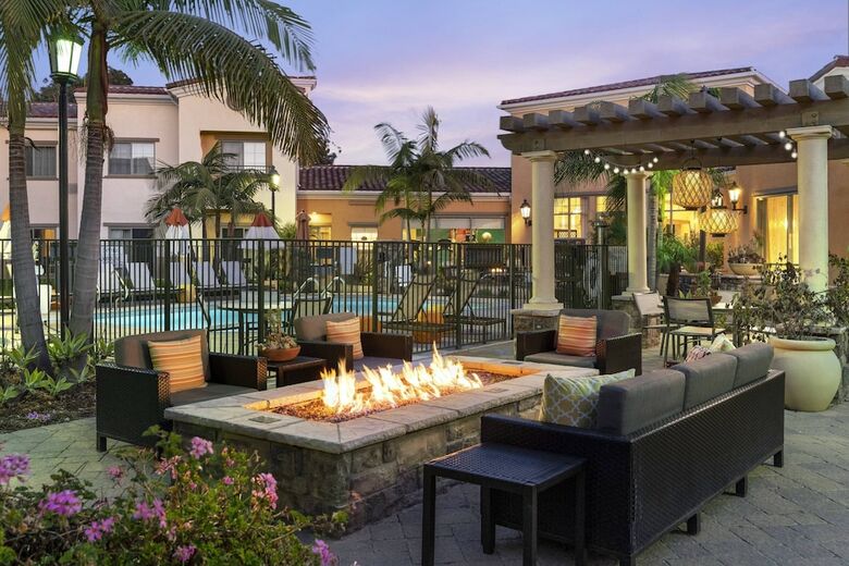 Hotel Courtyard Santa Barbara Goleta