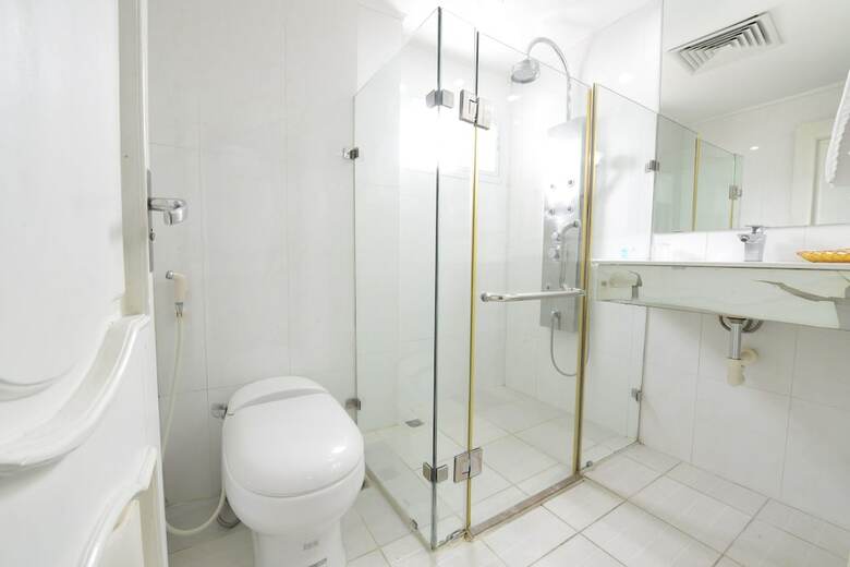 Bed & Breakfast B & B Hanoi Hotel & Travel