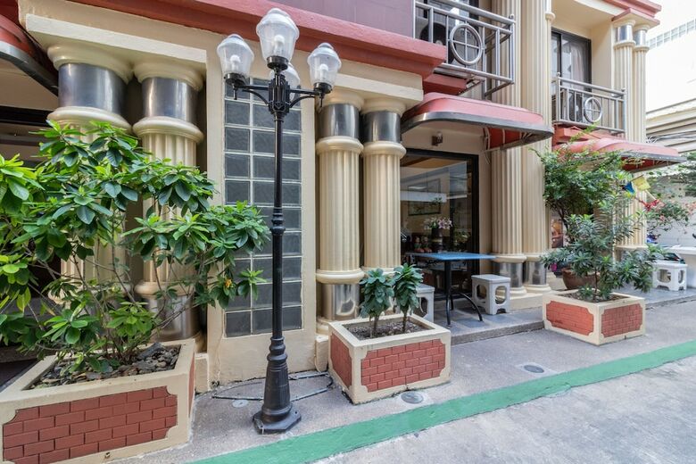 Hotel Win Long Place Serviced Apartment