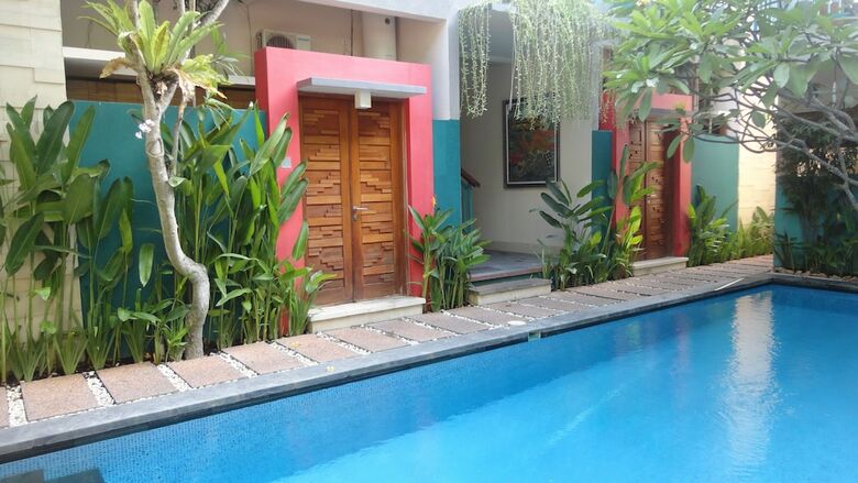 Hotel The Green Zhurga Suites