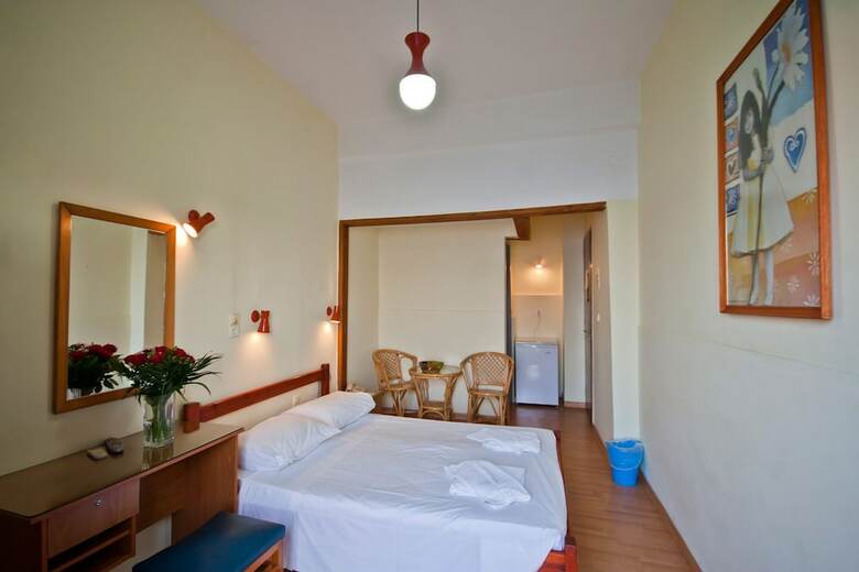 Lucia Hotel