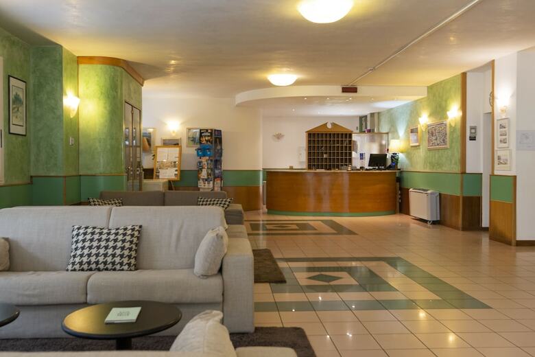 Hotel Aiglon