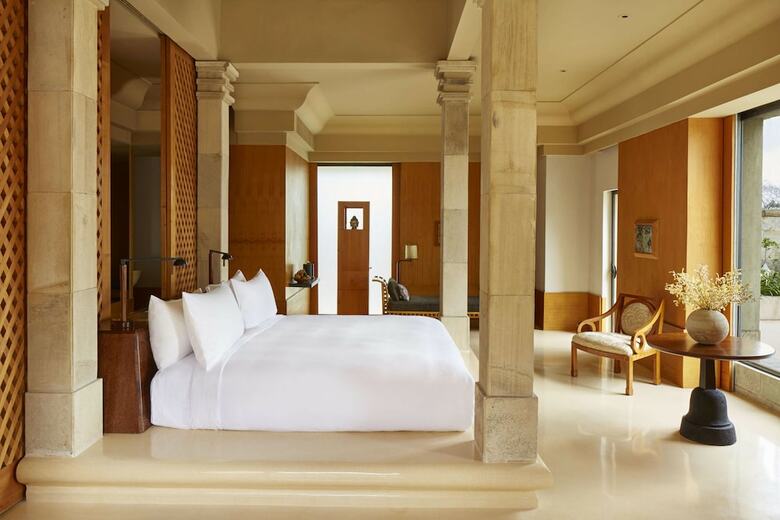 Hotel Amanjiwo