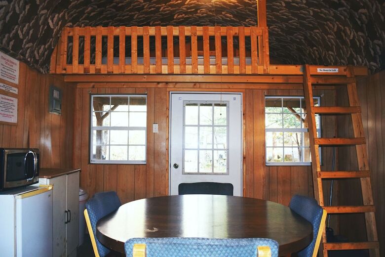 Cabana Abrams Creek Center