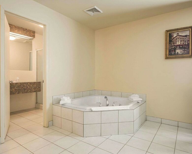 Motel Econo Hotel